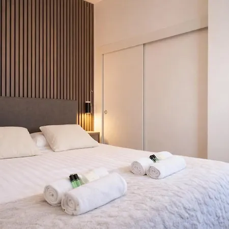 Appartement Champs-elysees Stunning Family Flat Parijs