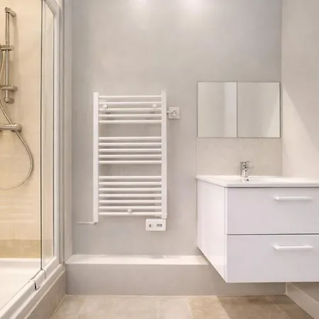 Appartement Champs-elysees Stunning Family Flat Parijs
