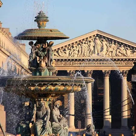 Champs-elysees Stunning Family Flat Appartement